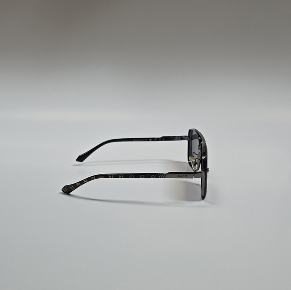 New GUCCI Sunglasses - Picture 5 of 5